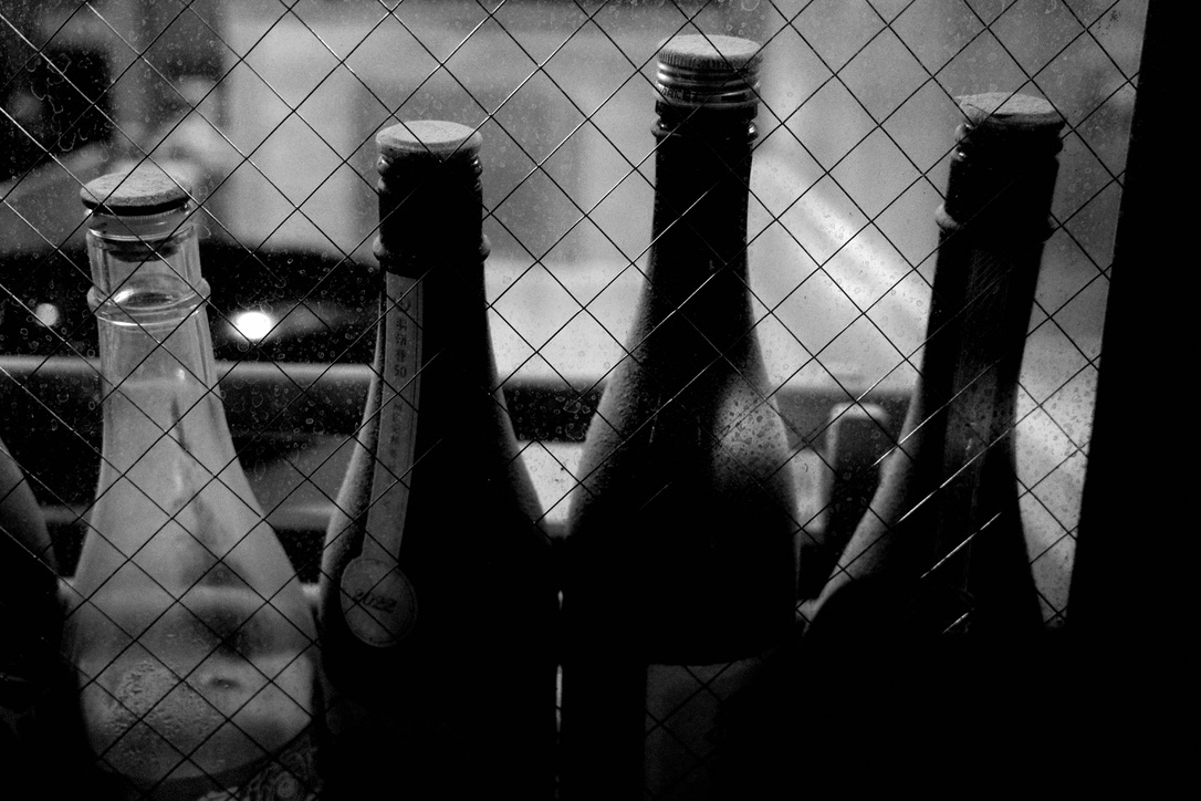 Tokyo Raw — photographie de rue noir et blanc, Tokyo, série 1022